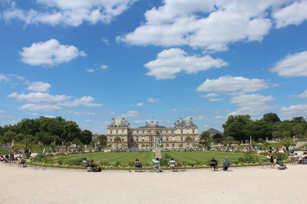 se promener dans les parcs de paris